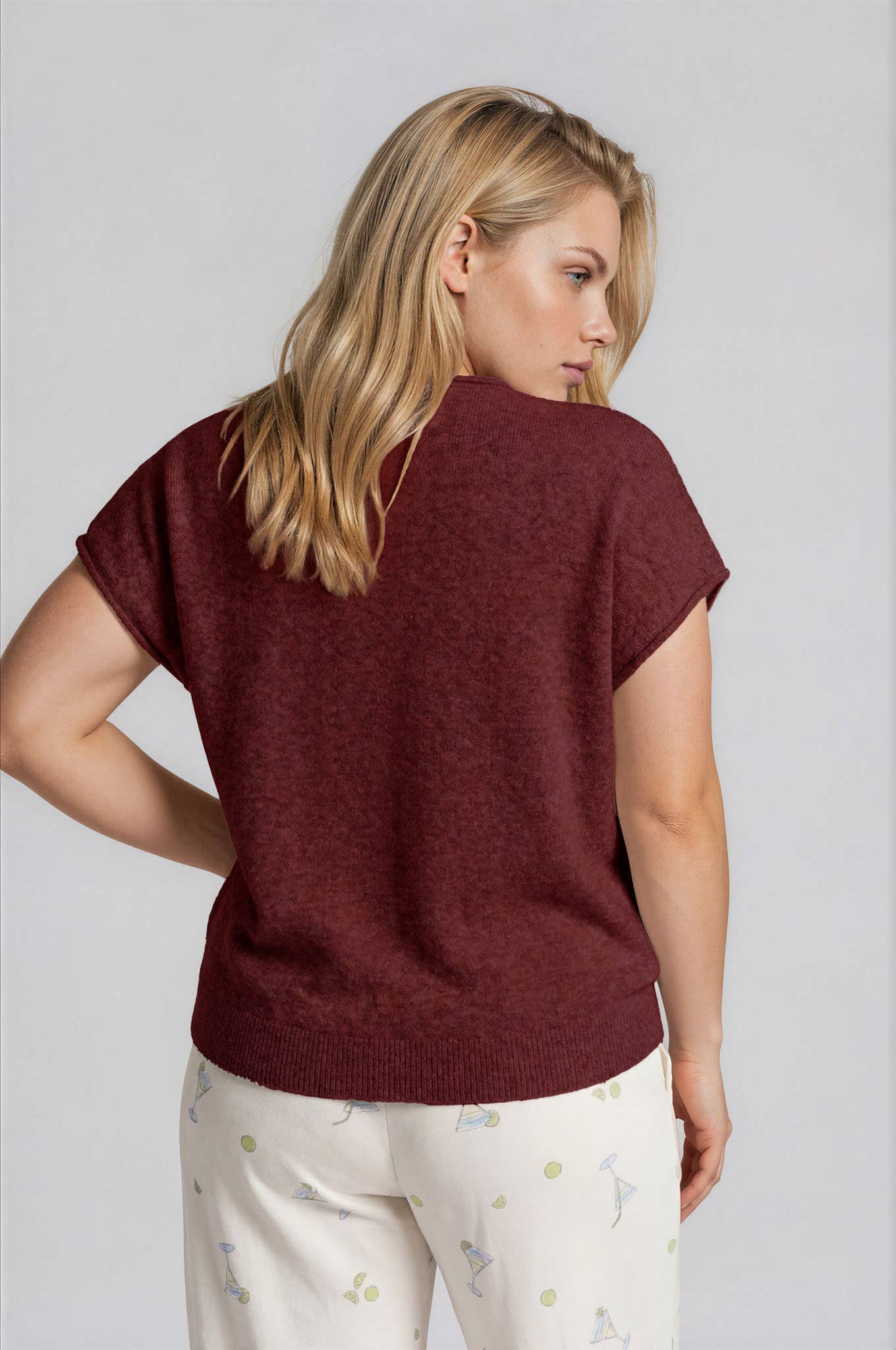 PLUS RAW EDGE SLEEVELESS LIGHTWEIGHT CARDIGAN