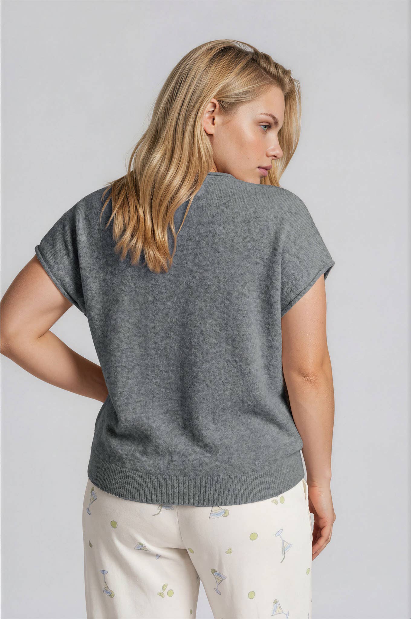 PLUS RAW EDGE SLEEVELESS LIGHTWEIGHT CARDIGAN