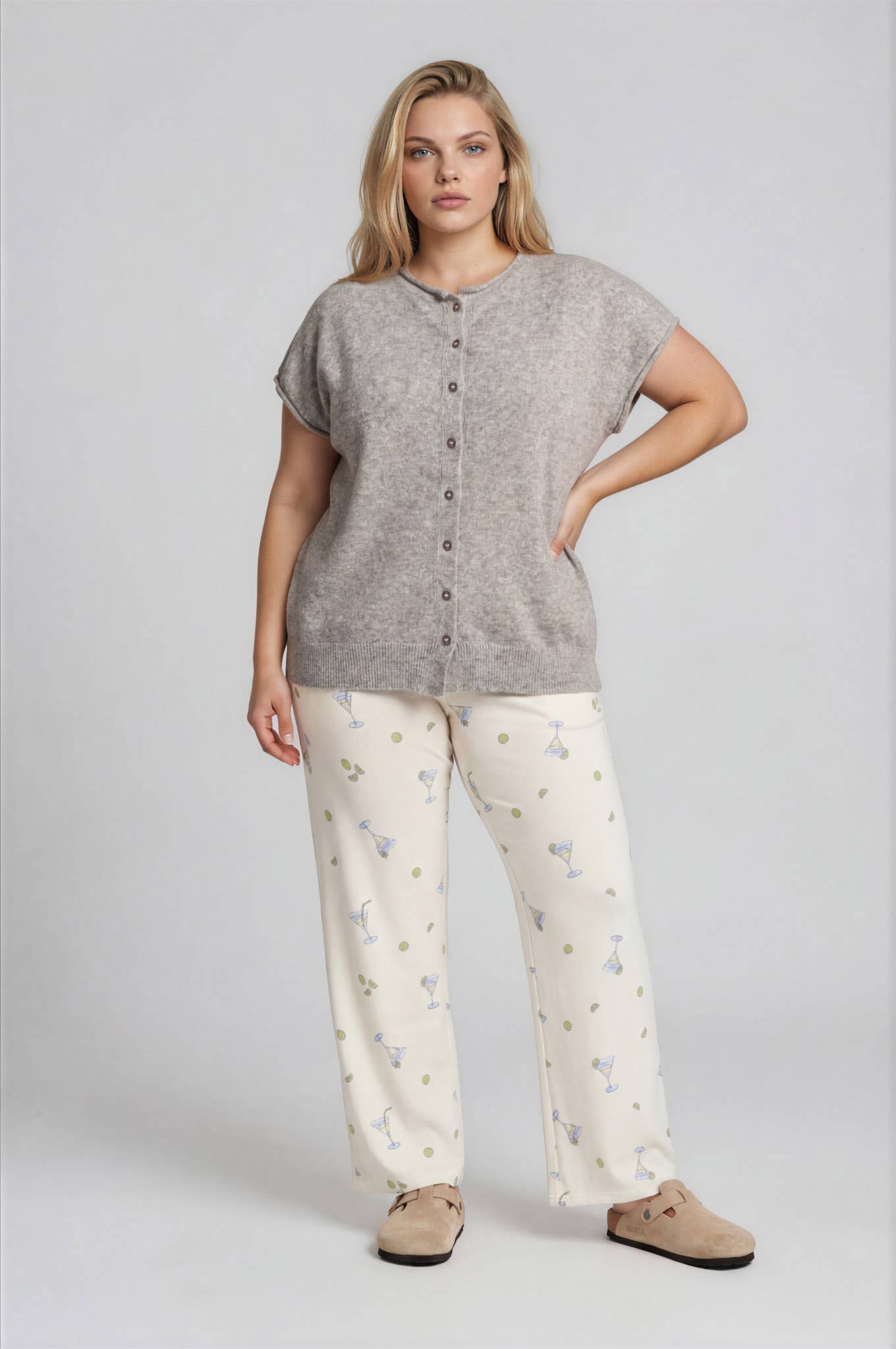 PLUS RAW EDGE SLEEVELESS LIGHTWEIGHT CARDIGAN