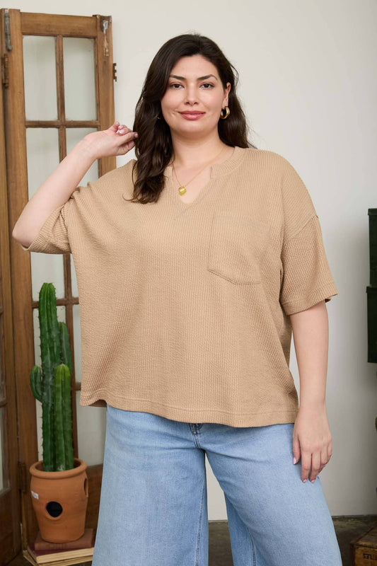 PLUS RIBBED SPLIT NECK SHORT SLEEVE BOXY KNIT TOP