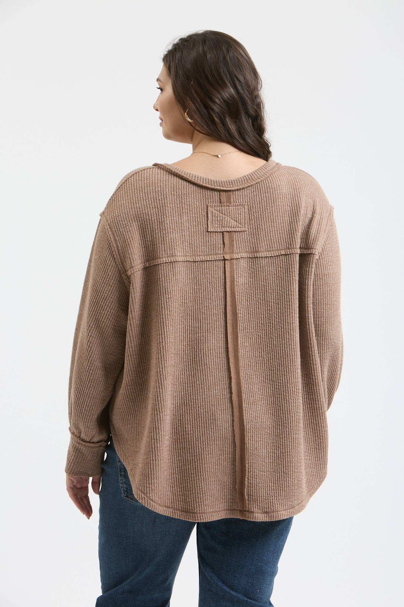 PLUS V NECK ASYMMETRICAL HEM LONG SLEEVE KNIT TOP