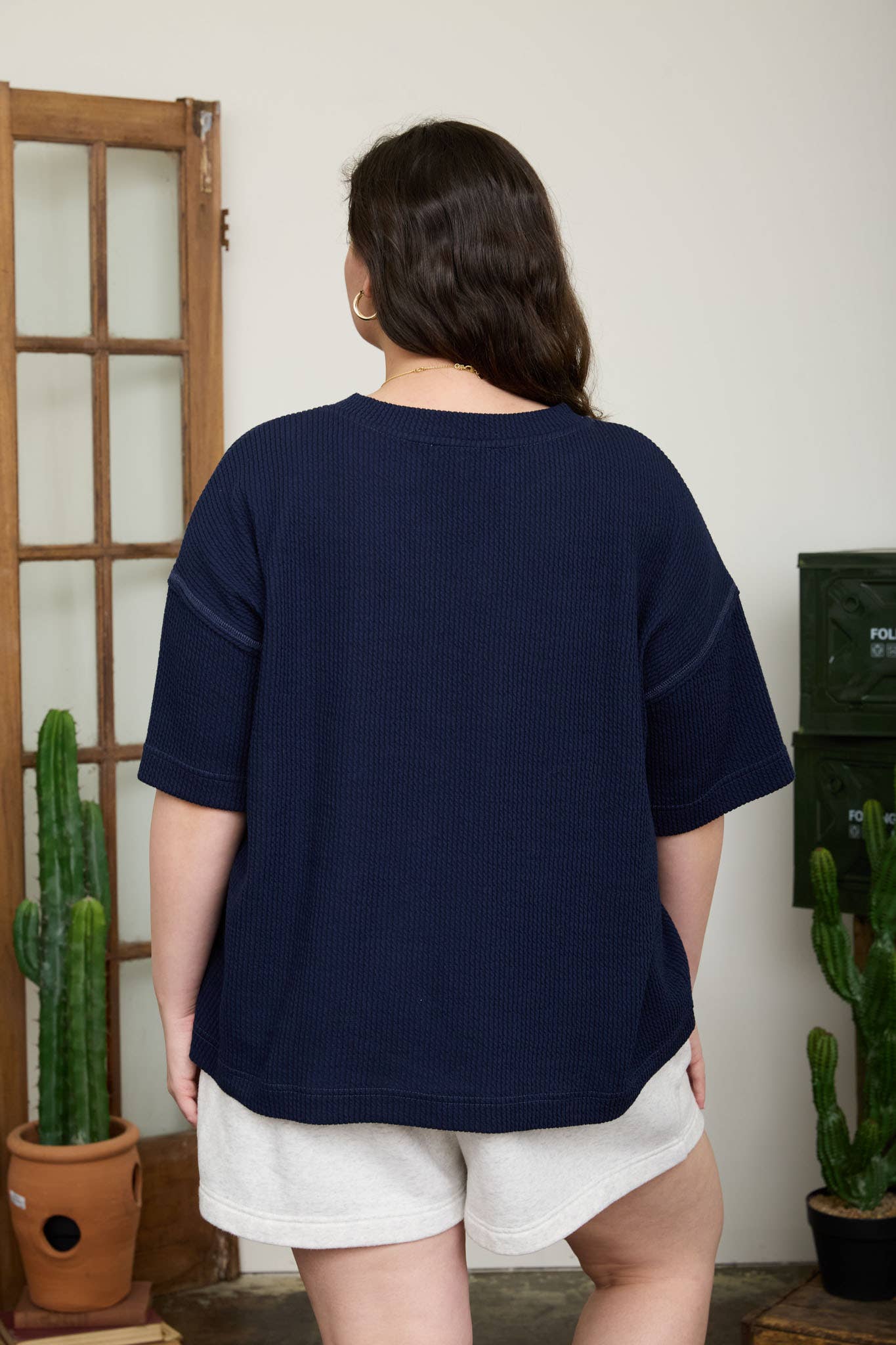 PLUS RIBBED SPLIT NECK SHORT SLEEVE BOXY KNIT TOP