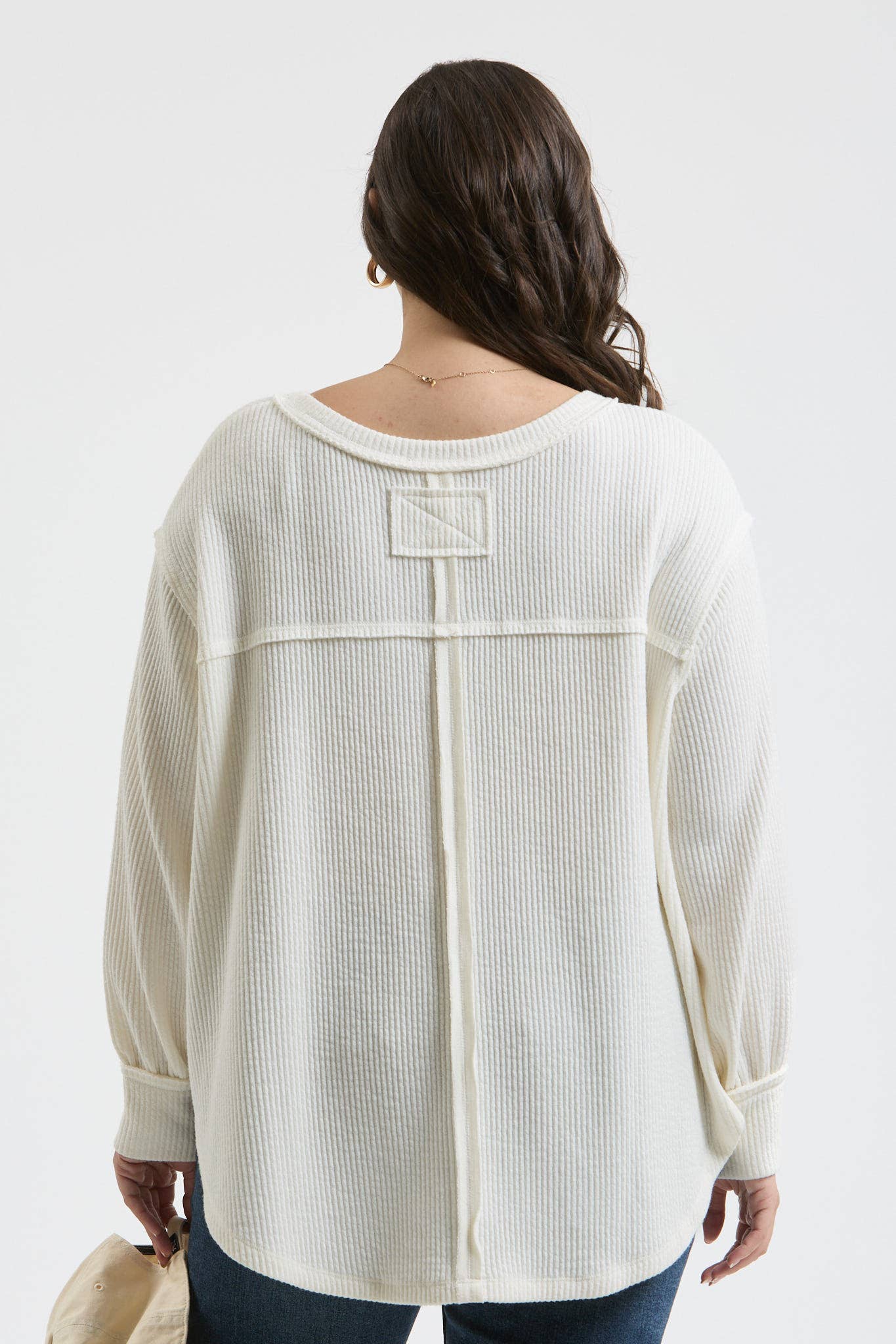 PLUS V NECK ASYMMETRICAL HEM LONG SLEEVE KNIT TOP