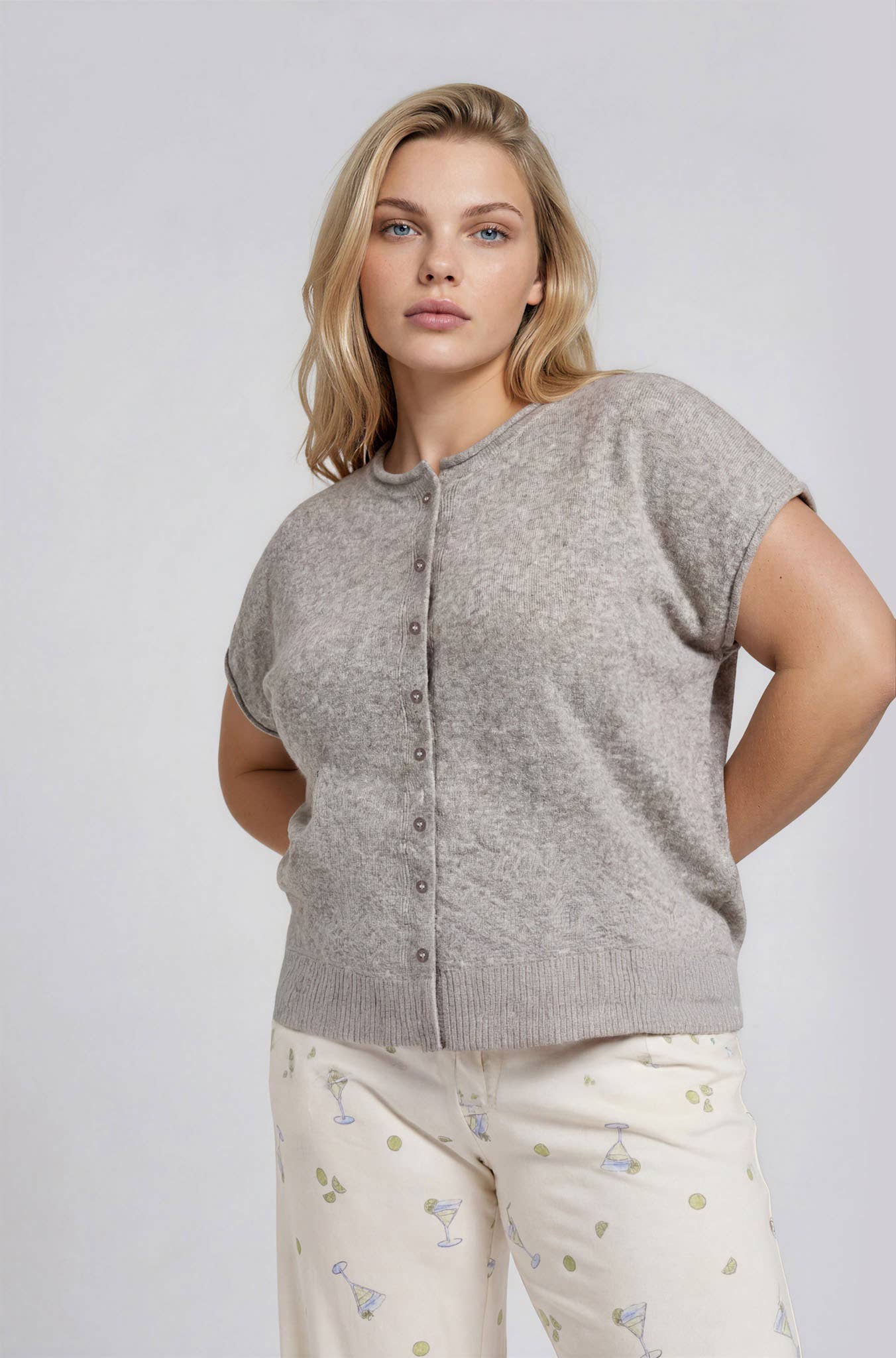 PLUS RAW EDGE SLEEVELESS LIGHTWEIGHT CARDIGAN
