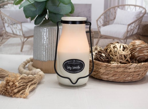 Very Vanilla 14oz Milkbottle Candle